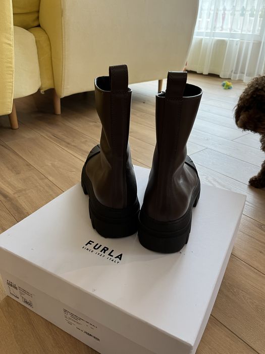 Боти Furla в кафяв цвят