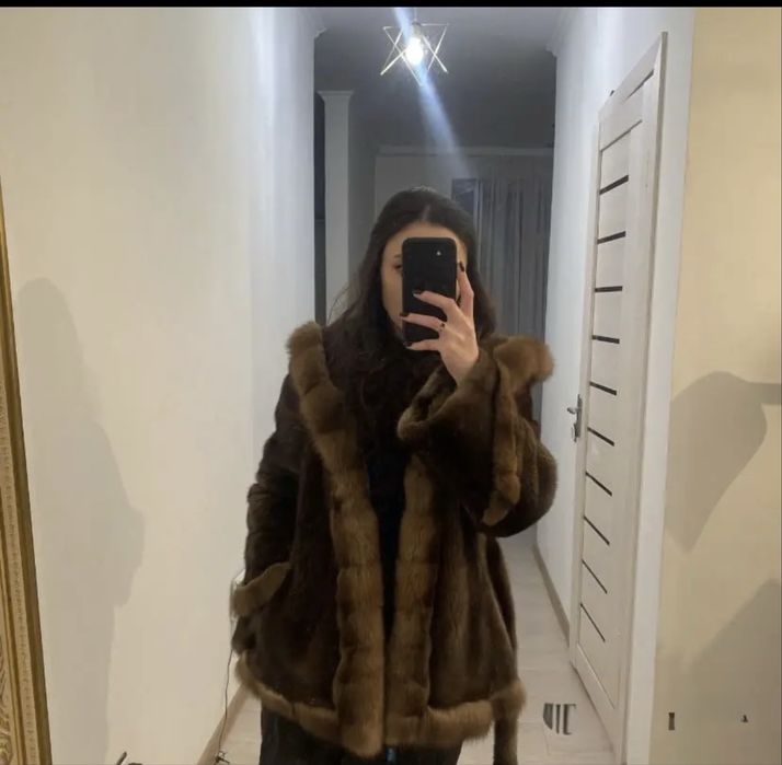 Продам норковую шубу