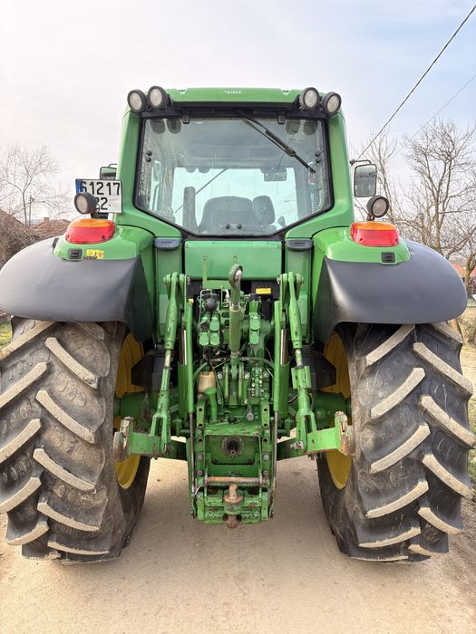 Tractor John Deere 6820  140 cp vopsea originala