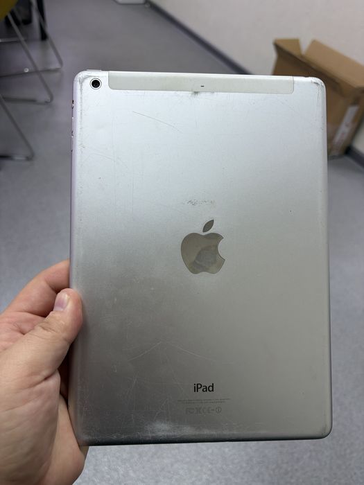 Продам IPAD б/у в рабочем состоянии