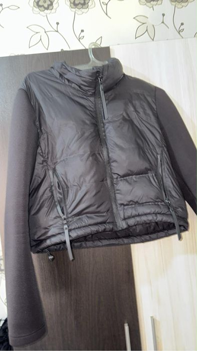 Дамско яке Зара в перфектно състояние