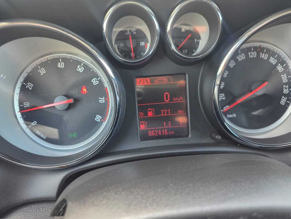 Vând Opel Astra Sedan 1.4 Turbo benzină, 140 CP, cutie manuală cu 6 trepte, an 2019, 63.000 km.