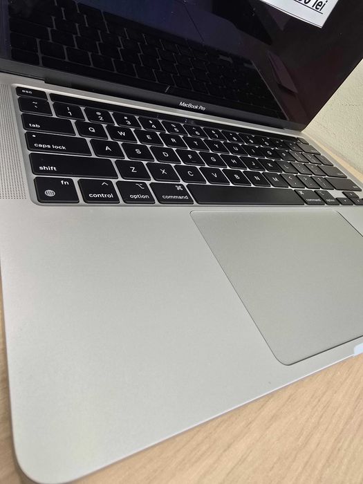 MacBook Pro 2020 M1 12 incarcari! (AG27 Gara2 b.47037)-Garantie 2 ani