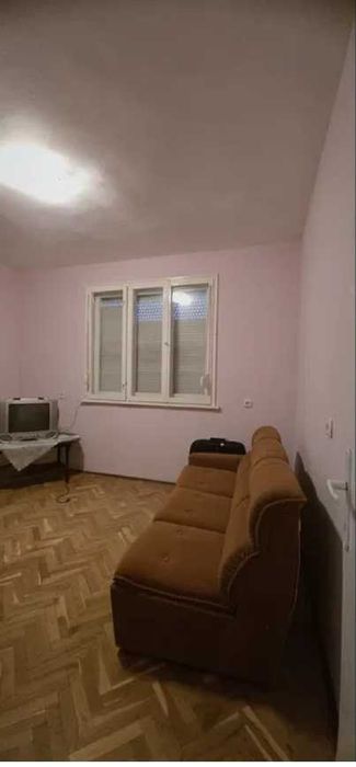 Предлагам къща в с. Момино об. Търговище