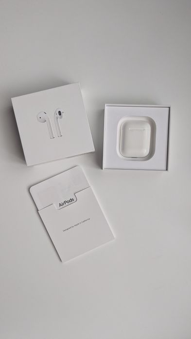 Airpods gen 2(cutie + încărcător)