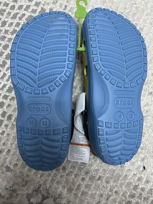 Crocs x minions 28 cm