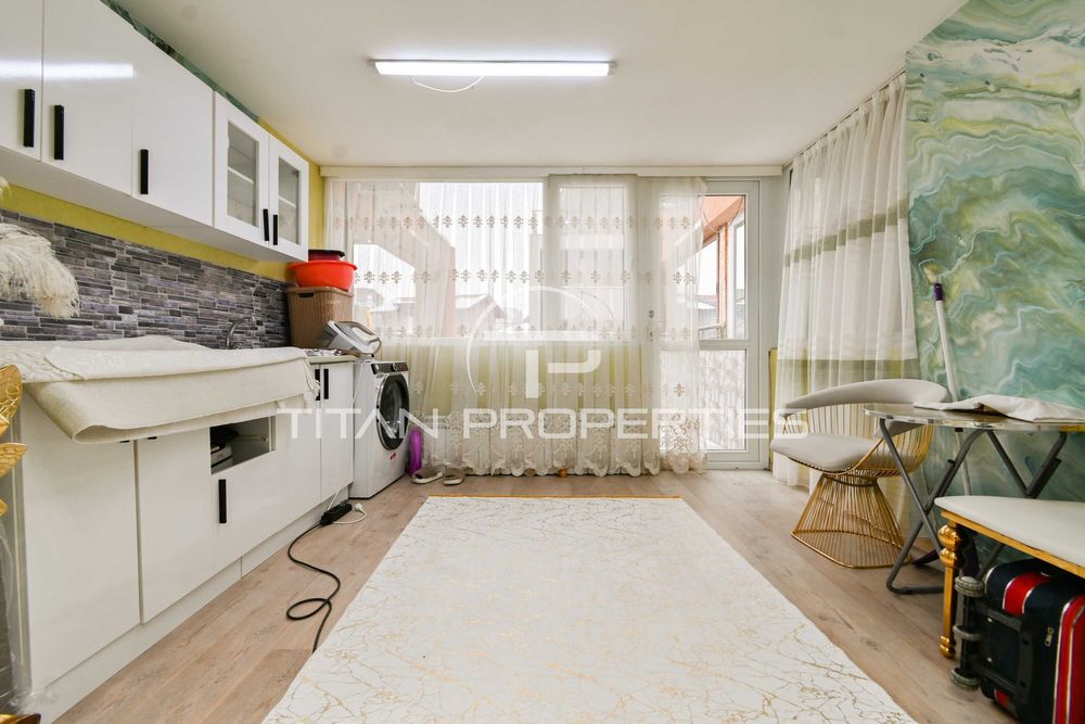Продава се Тристаен апартамент в София, Свобода - 160 кв.м за 1875 €/кв.м - Снимка #9
