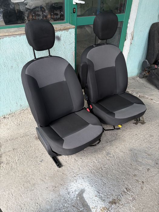 Dacia Dokker  Sedalki