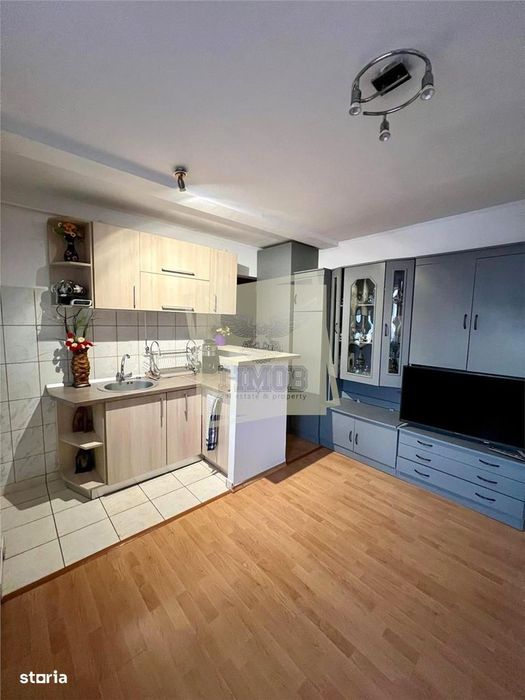 Apartament 3 camere 76mp cu balcon inchis zona Mihai Viteazul — fotografia 3