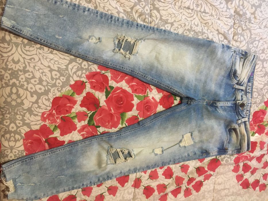 Мъжки накъсани дънки