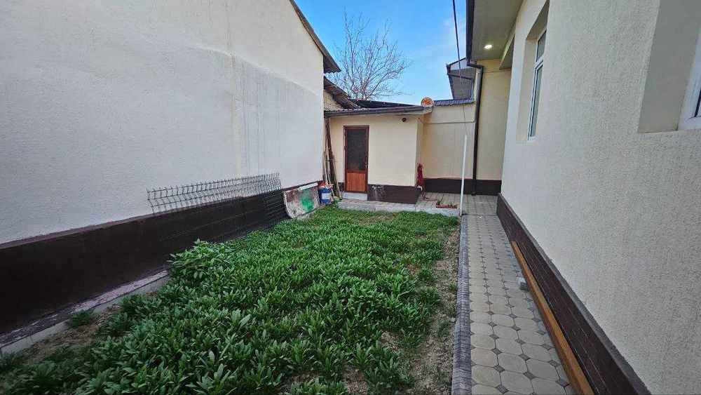 Срочно! Участок на куйлюке за ТЦ Компас. 1.85 соток, 3 комнаты+подвал