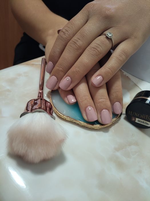 Manichiură, pedichiura estetică