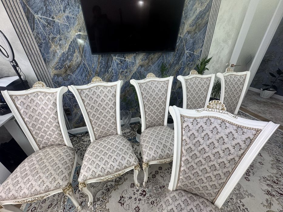 Стулья для гостиной 6 штук