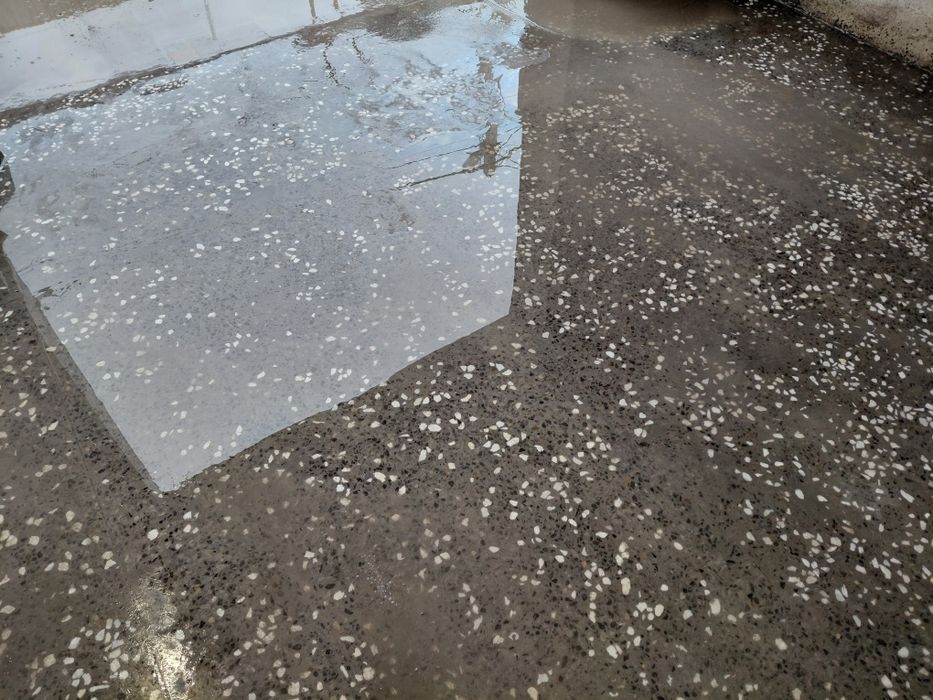 Полы из мраморной крошки