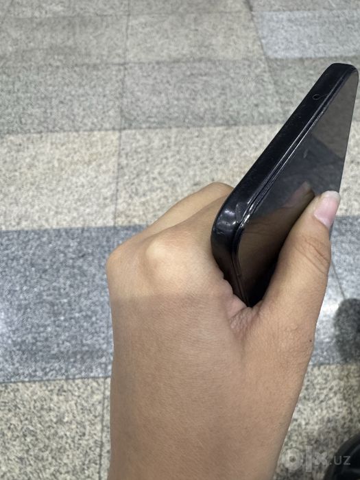 Redmi 15 sotiladi srochna
