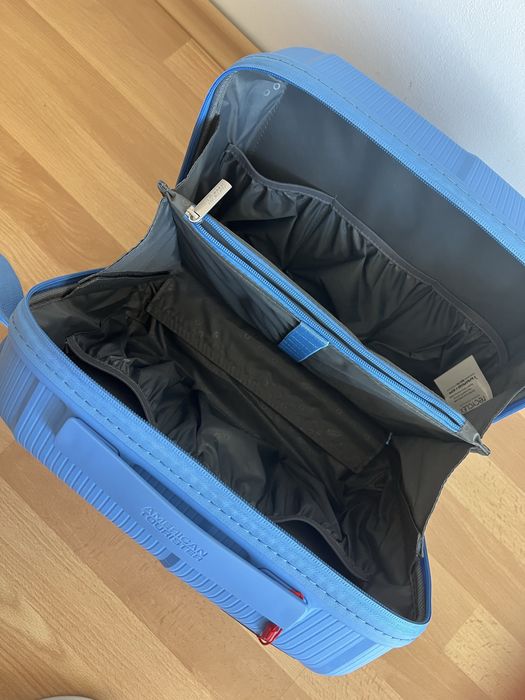 Куфар за гримове American tourister