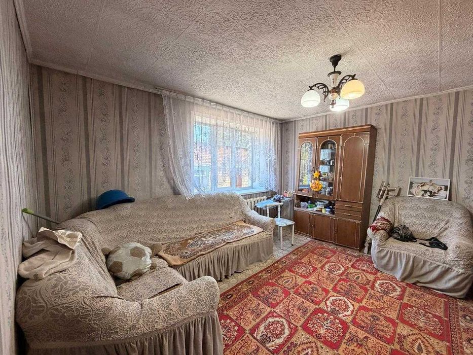 В продаже дом Малахитовая 8
