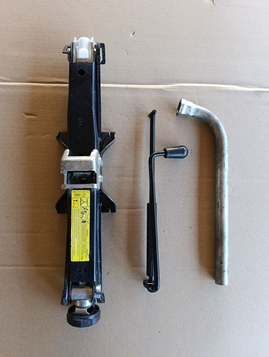 Cric Audi A4 B8 B9_A5