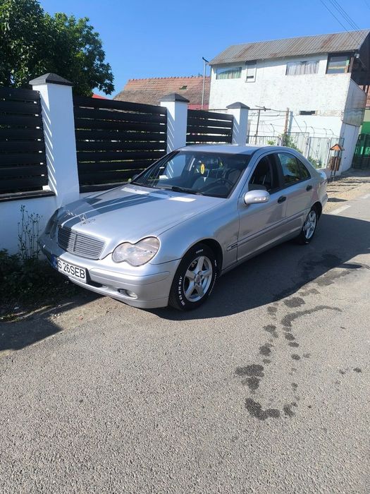 Mercedes-Benz C Singur proprietar in Romania