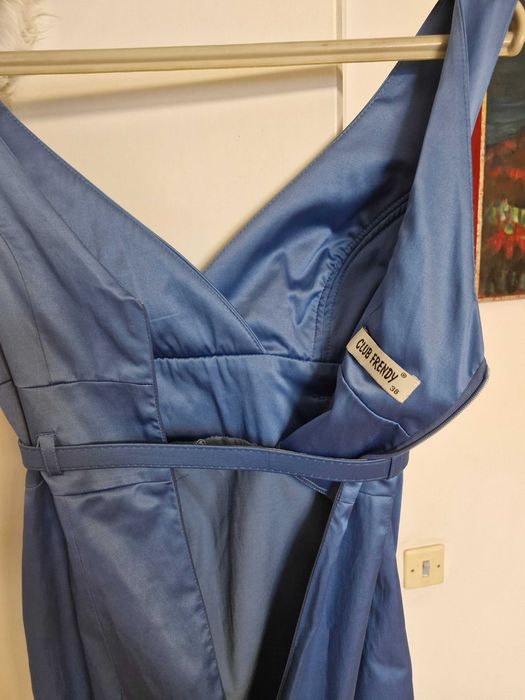 Елегантна дамска рокля