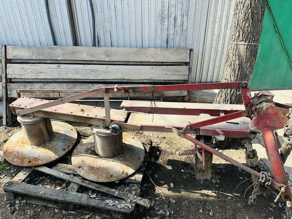 Трактор ЮМЗ Прес косилка Грабли