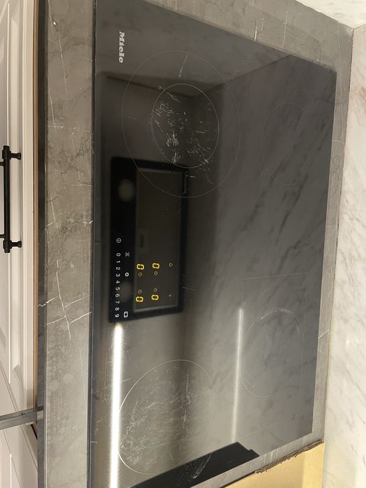 Продается варочная поверхность Miele