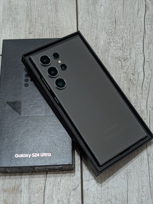 Samsung S24 Ultra 256 gb Ram 12 5G
