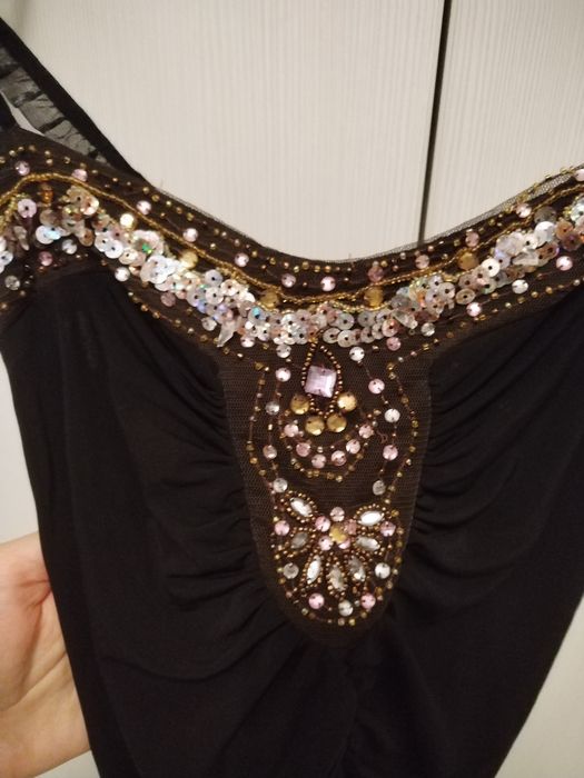 Top nou in bretelute accesorizat cu pietre și paiete S
