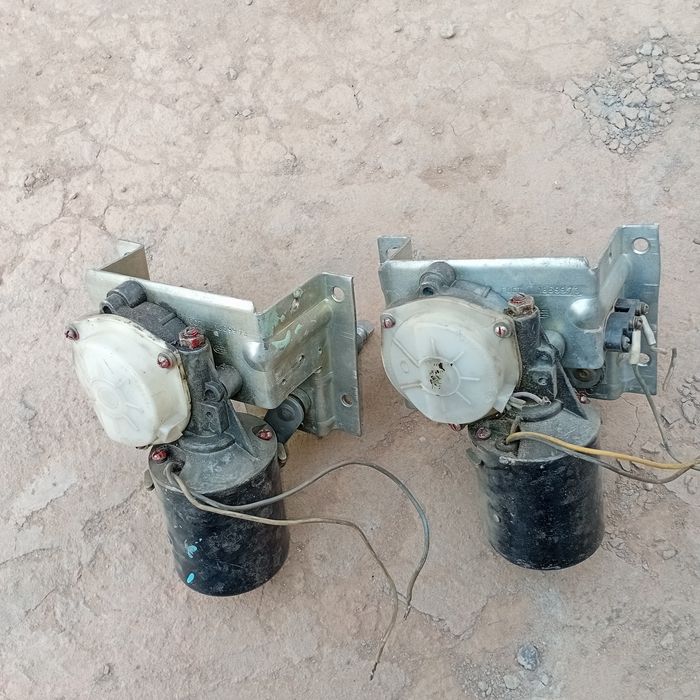 Oyna tozalovchi matorchalari sotiladi.