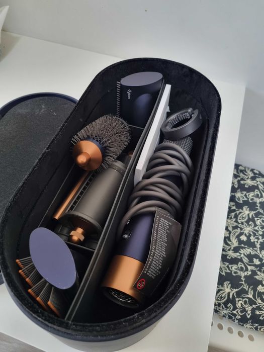 Dyson airwrap multistyler