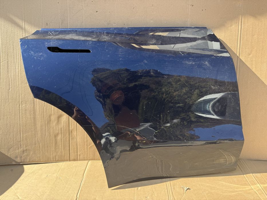 Врата Tesla Model Y