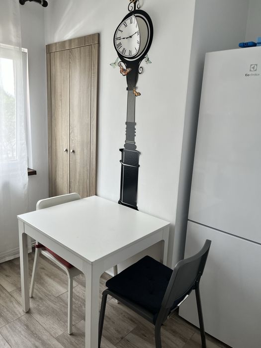 Închiriez Garsoniera/Apartament 1 camera intersectie Bd. Gării cu Bd. Alexandru Vlahuta