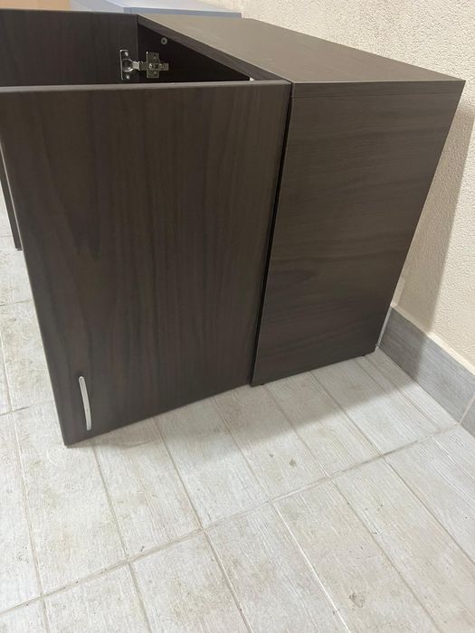 Шкаф отцетник за чинии и прибори