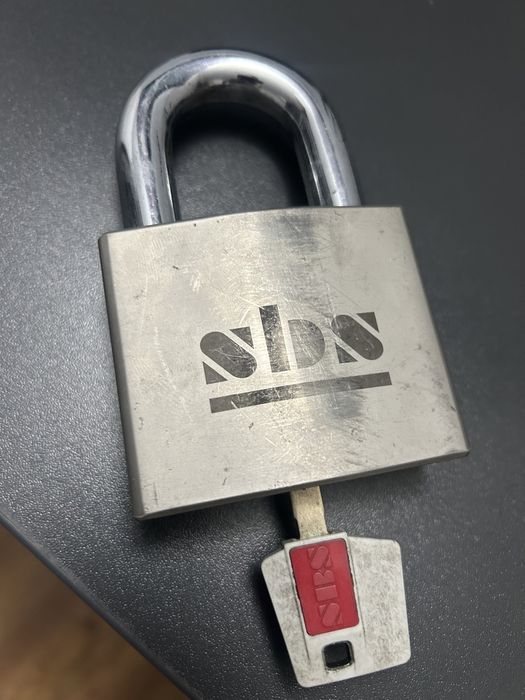 Lacat sbs  cu cheie 1