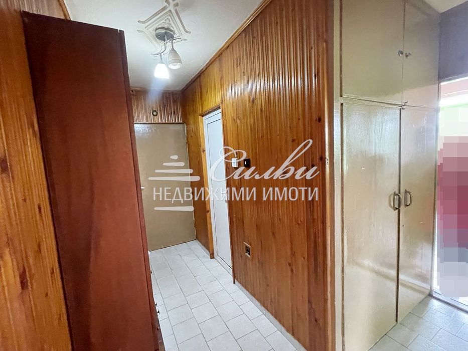 Двустаен апартамент - кв. Тракия