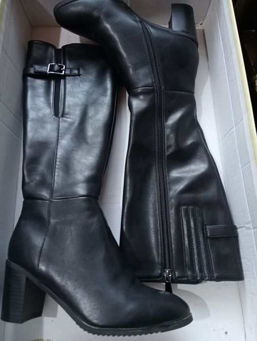 Продам сапоги женские