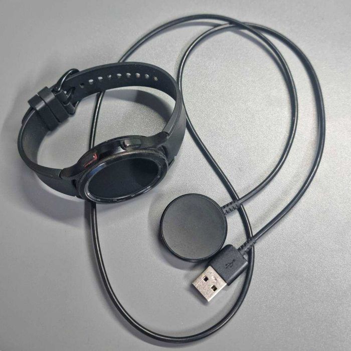 Смарт часовник Samsung Galaxy Watch4 Classic R895F