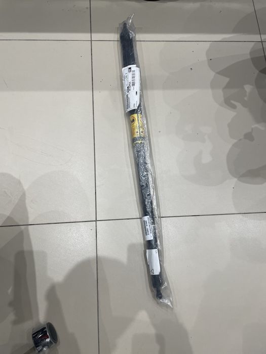 Ограничитель багажника Prado150