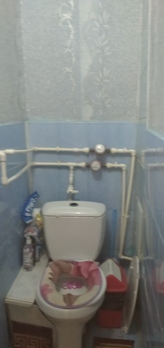 Шахар марказидан квартира сотилади