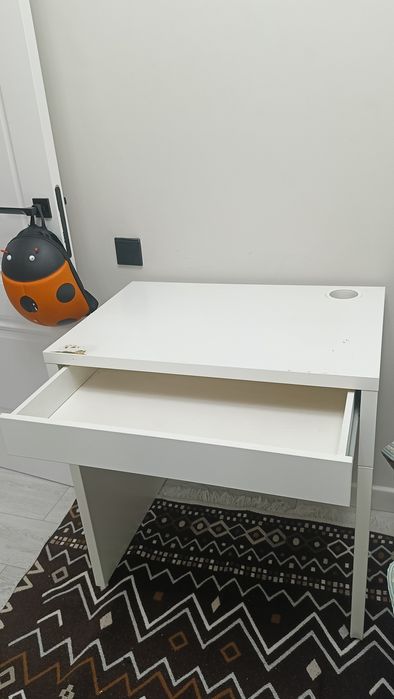 Продам стол NEW IKEA MICKE Computer writing dask  73x50x75