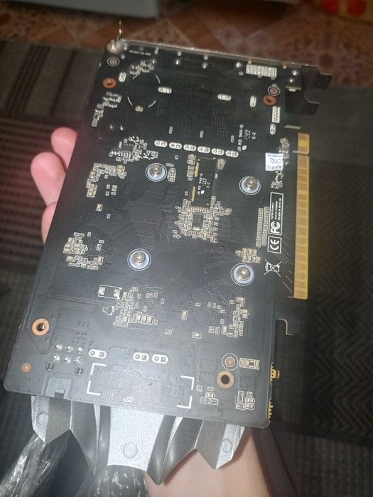 Видеокарта Nvidia 1050Ti