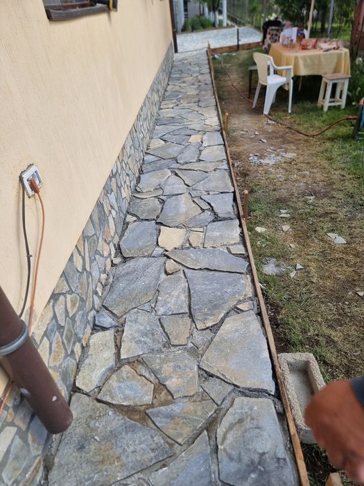 Vând si montez piatra naturala