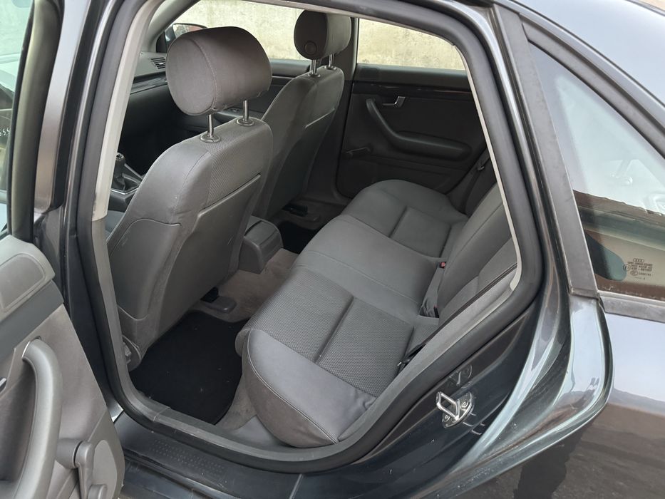 AUDI A4 2004 — imagine 5