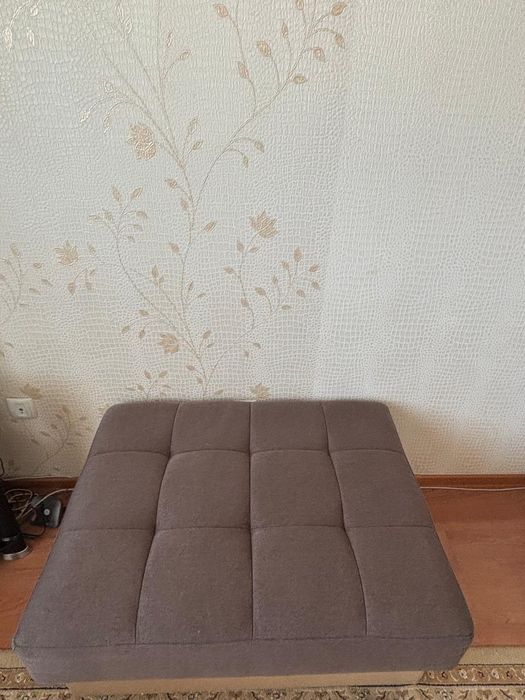 Продам Диван, кресло и пуфик.