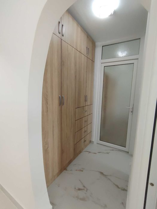 Inchiriez apartament 3 camere Micalaca str. Voinicilor
