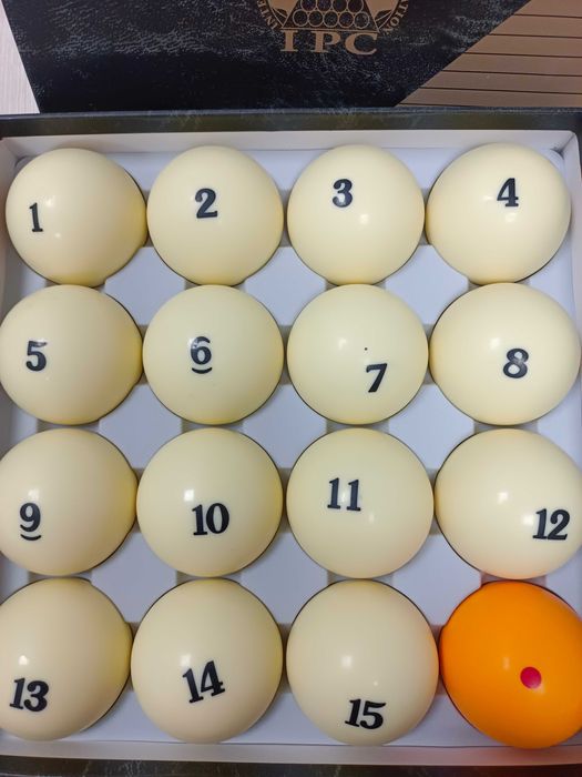 Шары бильярдные,67мм,Aramith
