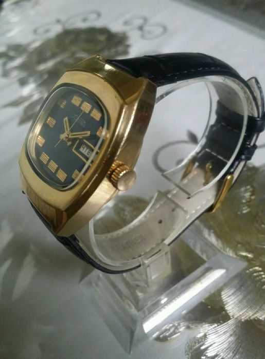 Продам часы "Ракета"