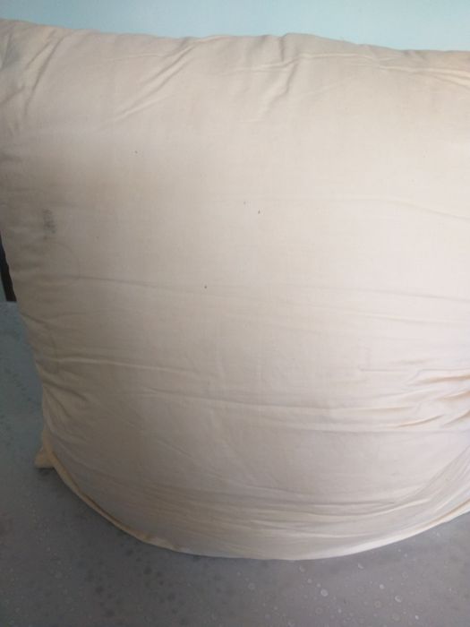 Продам полупуховую подушку