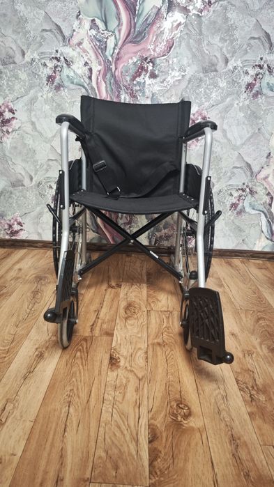 Инвалидное кресло