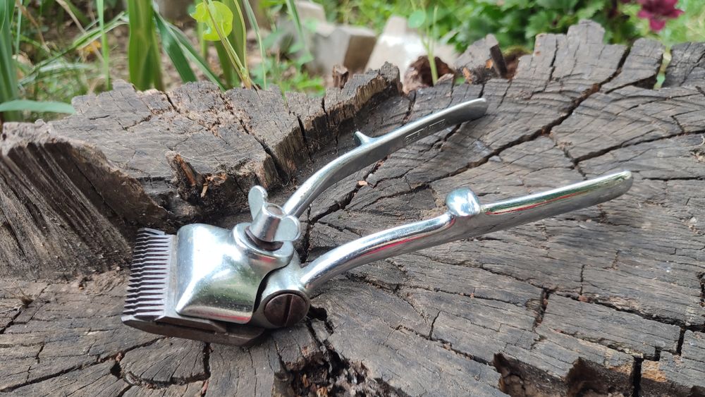 Masina de tuns manuală "Club France"